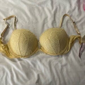 Victoria’s Secret bra